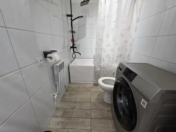 Сдаю квартиру по суточно, Миробадский район, фотография 5