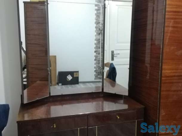 Трильяж, трюмо с ящиками и зеркалами, фотография 4