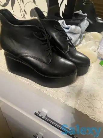 Женская обувь, фотография 1