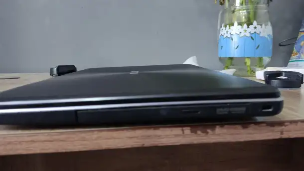 Noutbook ASUS X550C, фотография 2