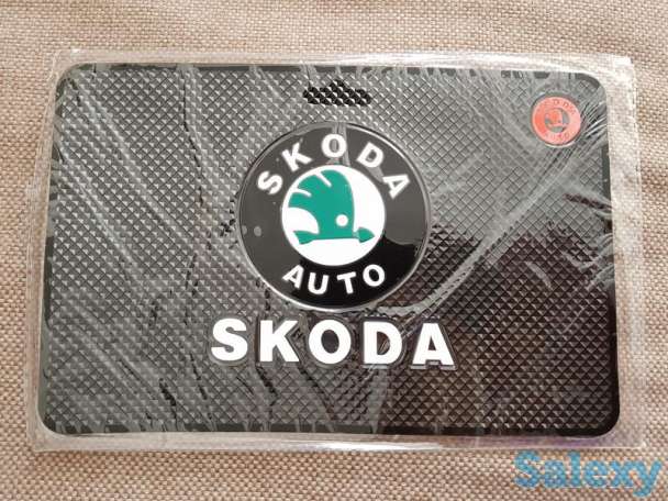 Коврик на торпеду Skoda, фотография 3