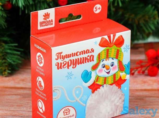 Елочная игрушка из помпона 