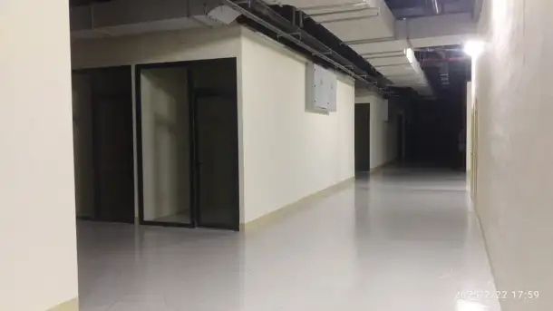 СРОЧНАЯ ПРОДАЖА! Угловой Магазин в новом ТЦ Строй Март / Ибн Сино Савдо Маркази, фотография 2