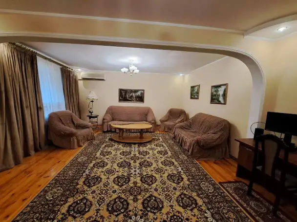 Сдам квартиру 439 Госпитальный 1200, ул. Катта Мирабад, фотография 5