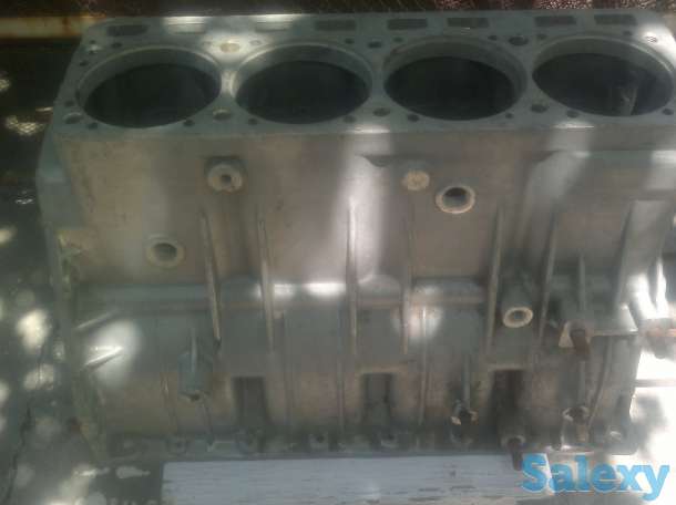 блок  ГАЗ 24 УАЗ, фотография 1