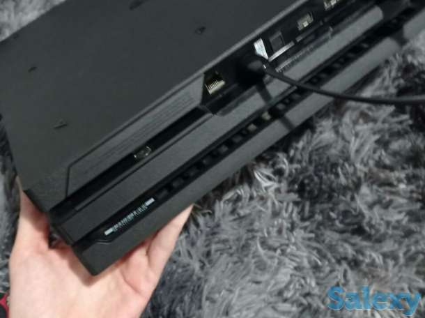 Продам срочно PlayStation 4pro, фотография 2