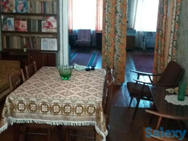 3-комнатная квартира в Чирчике, Троицк вместе с большим гаражом, фотография 1