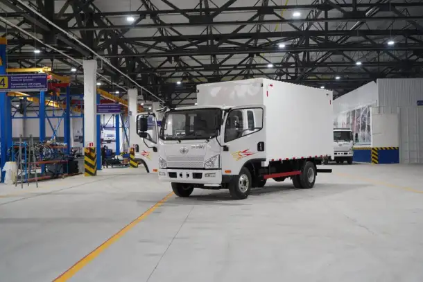 Автофургон цельнометаллический  FAW Tiger VH 5 т бензин метан, фотография 6