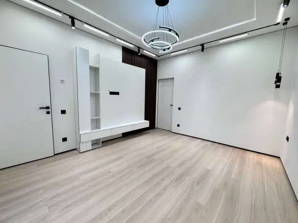 Продаётся 2х комнатная квартира на Ц-1  ул. С. Азимова, фотография 7