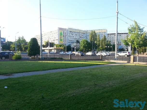 Метро Ойбек (напротив Angels Food), Улица Афрасияб 41 