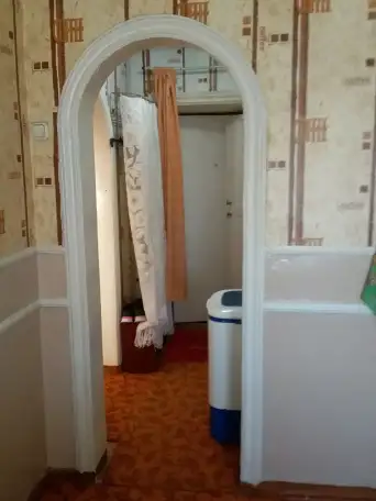 Сдаётся своя 1 комн.квартира.  Танковое училище ориентир Кафе ассорти, фотография 3