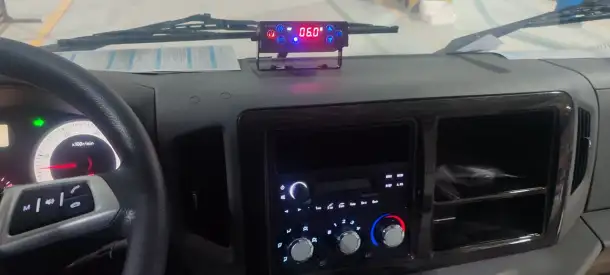 Автофургон рефрижератор FAW Tiger VR  -5C 2 т бензин, фотография 2