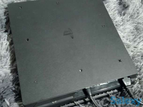 Продам срочно PlayStation 4pro, фотография 1