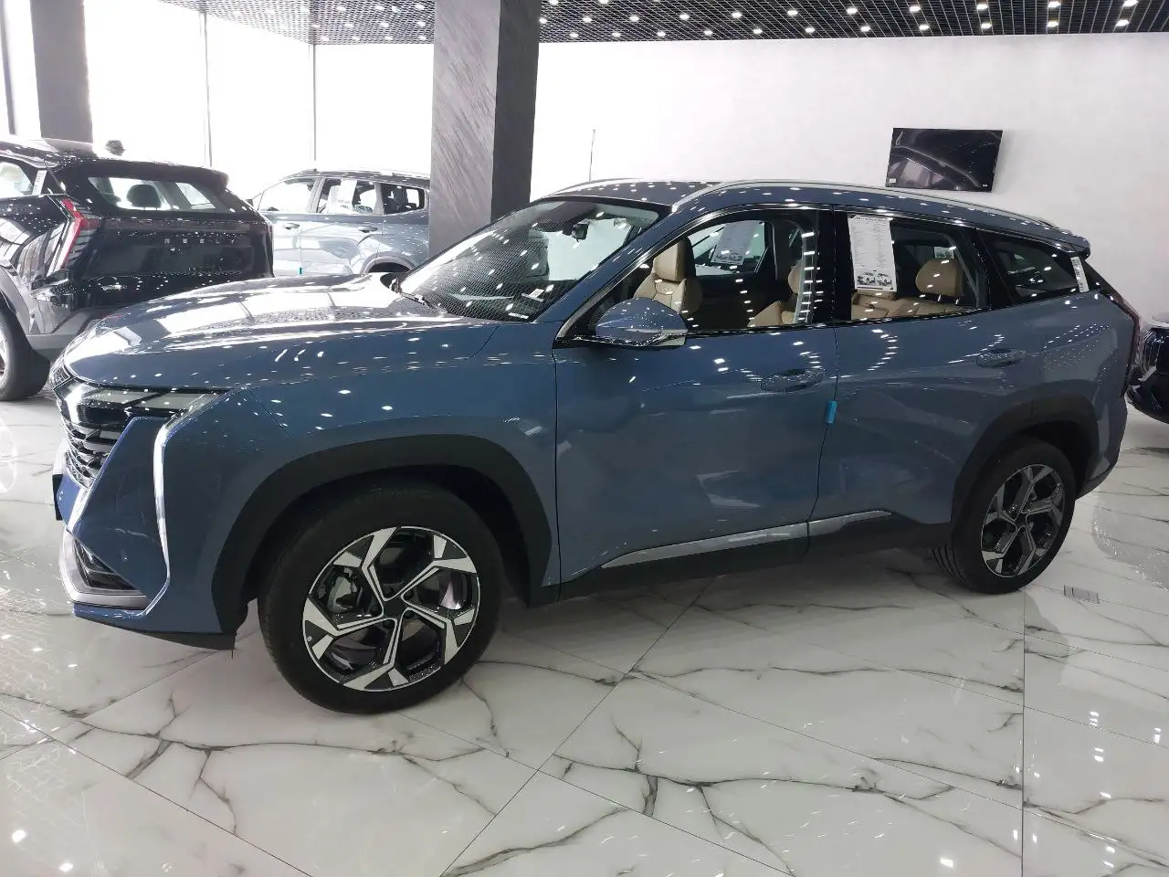 GEELY ATLAS L -  Luxury Infinity, фотография 1