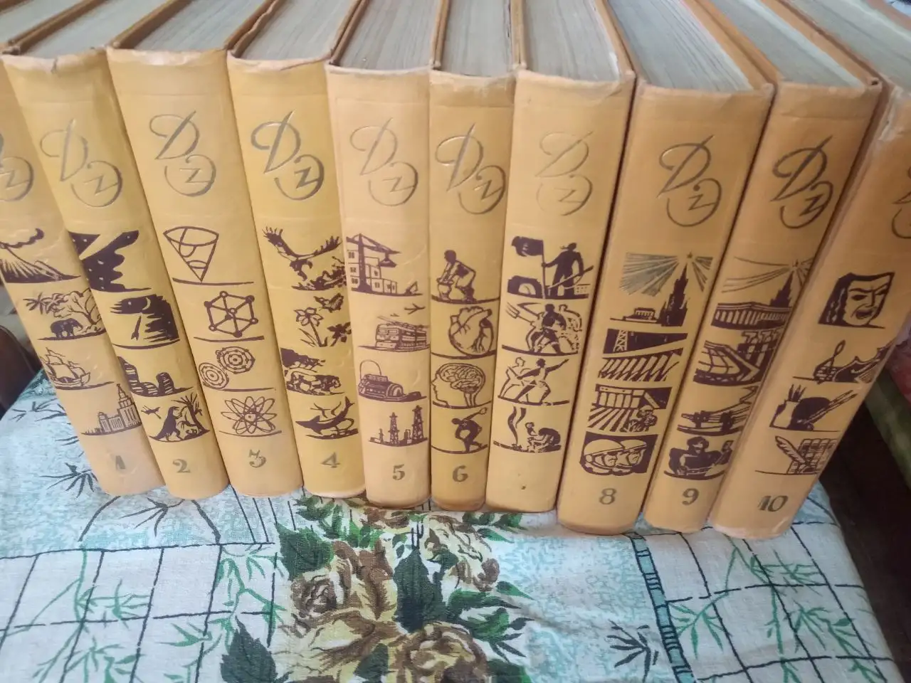 продам книги, фотография 12