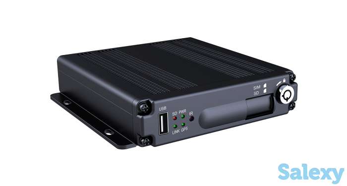 Автомобильный 4-канальный SD Card видеорегистратор бюджетный и качественный, фотография 2