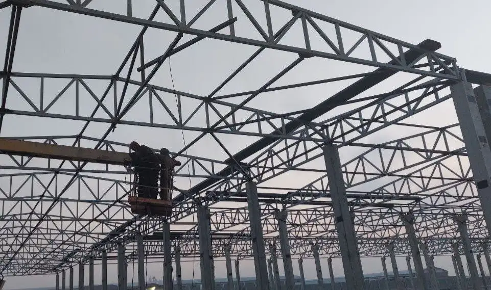 Производство тяжёлых металлоконструкций. Монтаж сендвич панелей, фотография 2