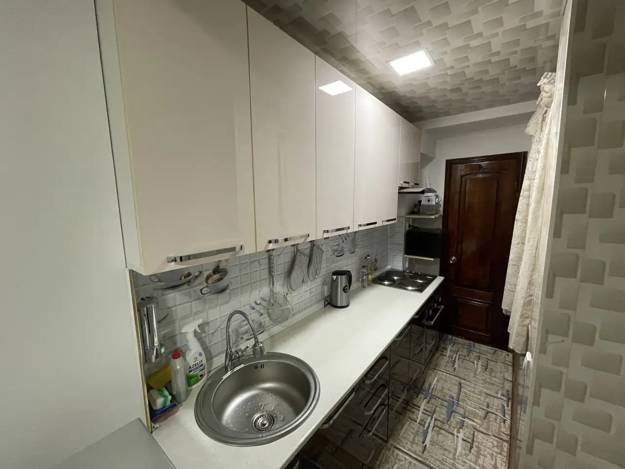 Продаётся квартира 31112 своя возле метро Новза бывшая Хамза., фотография 5