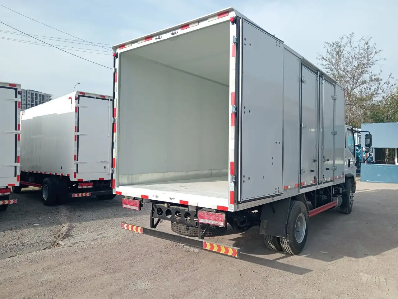 Автофургон промтоварный FAW Tiger V 21,6м3, фотография 3