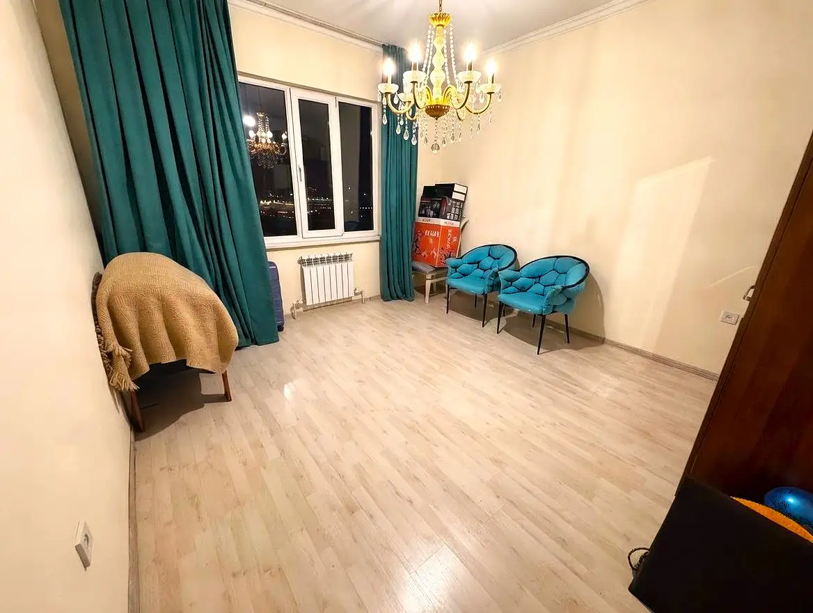 Срочно продаю свою 2-комнатую - 70 кв.м. ориентир метро Дустлик, 73000 у.е., фотография 7