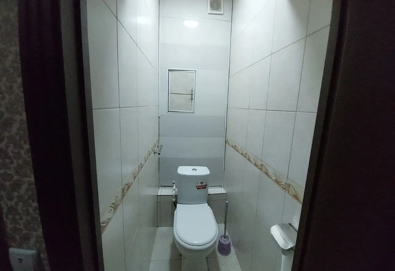 Продаю 4-х комнатную квартиру переделанную в 6-ти комнатную., фотография 12