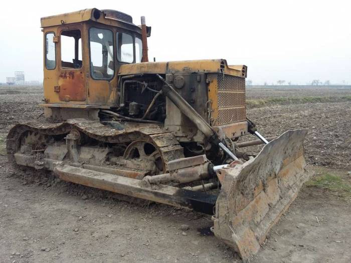 Bulldozer T 130, фотография 2