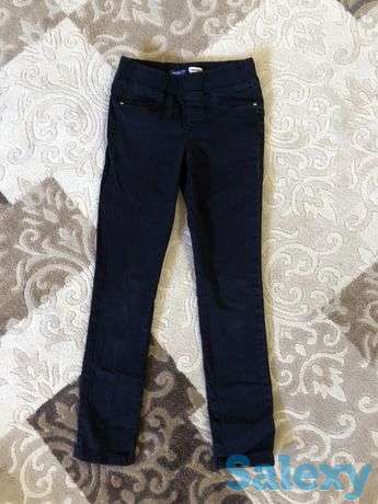 Джинсы скини , трэгинсы. Фирма okaidi. На 6-7 лет . Состояние хорошее., фотография 1