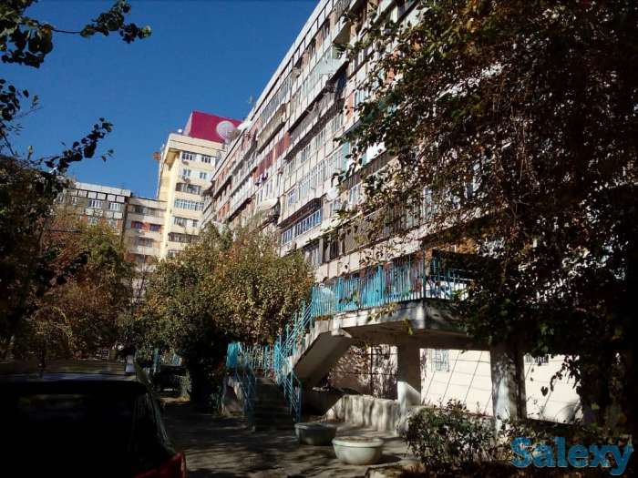Продаю двухкомнатную квартиру в центре города массив Алмазар, фотография 1