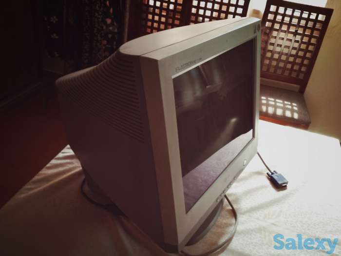 Продам монитор LG Flatron ez T710BH, фотография 2