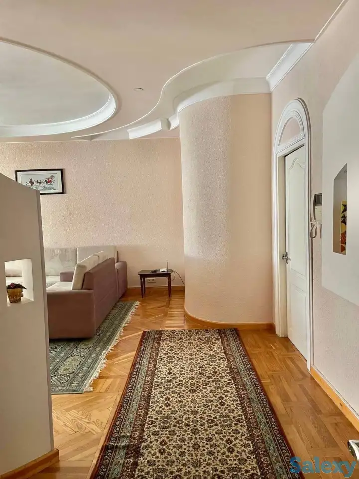 м.Космонавтов,ЦУМ,2-комнатная,1/4,90 м²,ремонт,мебель,техника, фотография 8