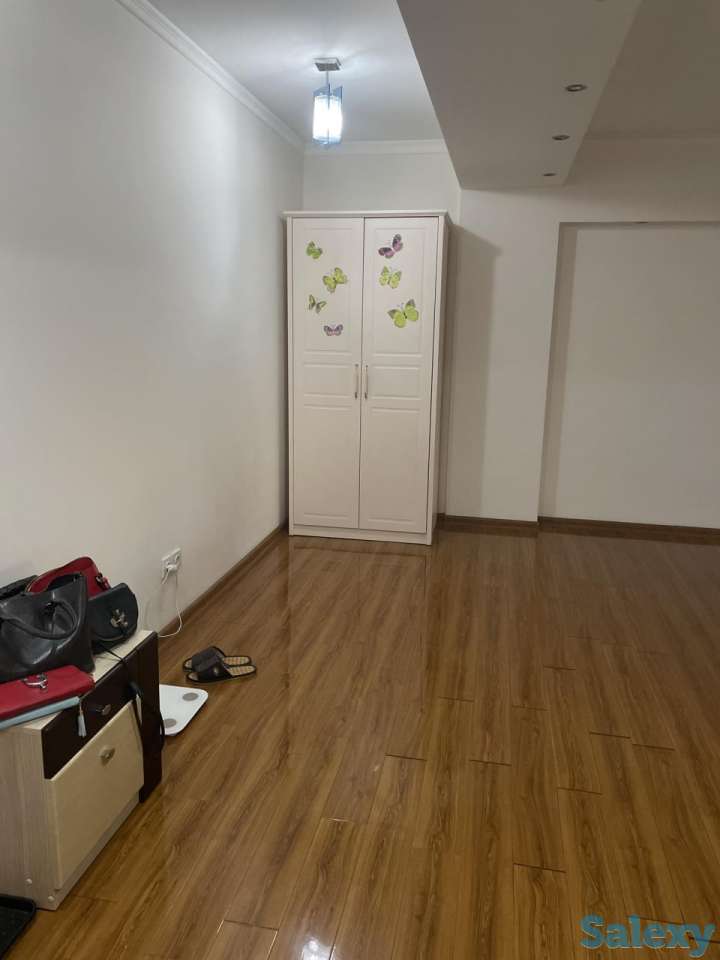 Ц-5 продаётся отличная квартира - 4 переделанная в 3, фотография 4