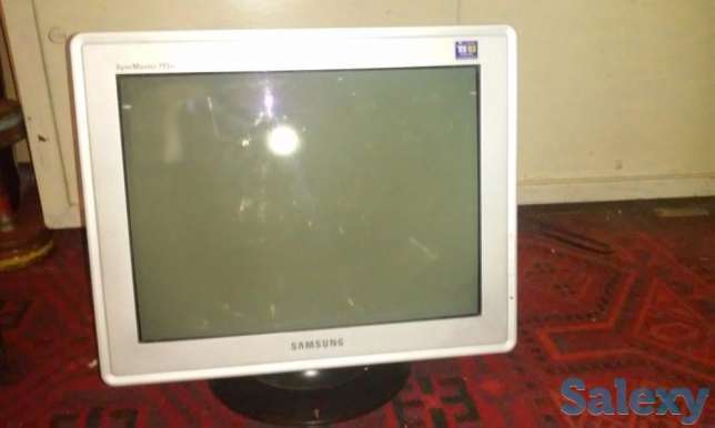 Прода монитор в не рабочем состоянии. То работает, то не работает., фотография 1