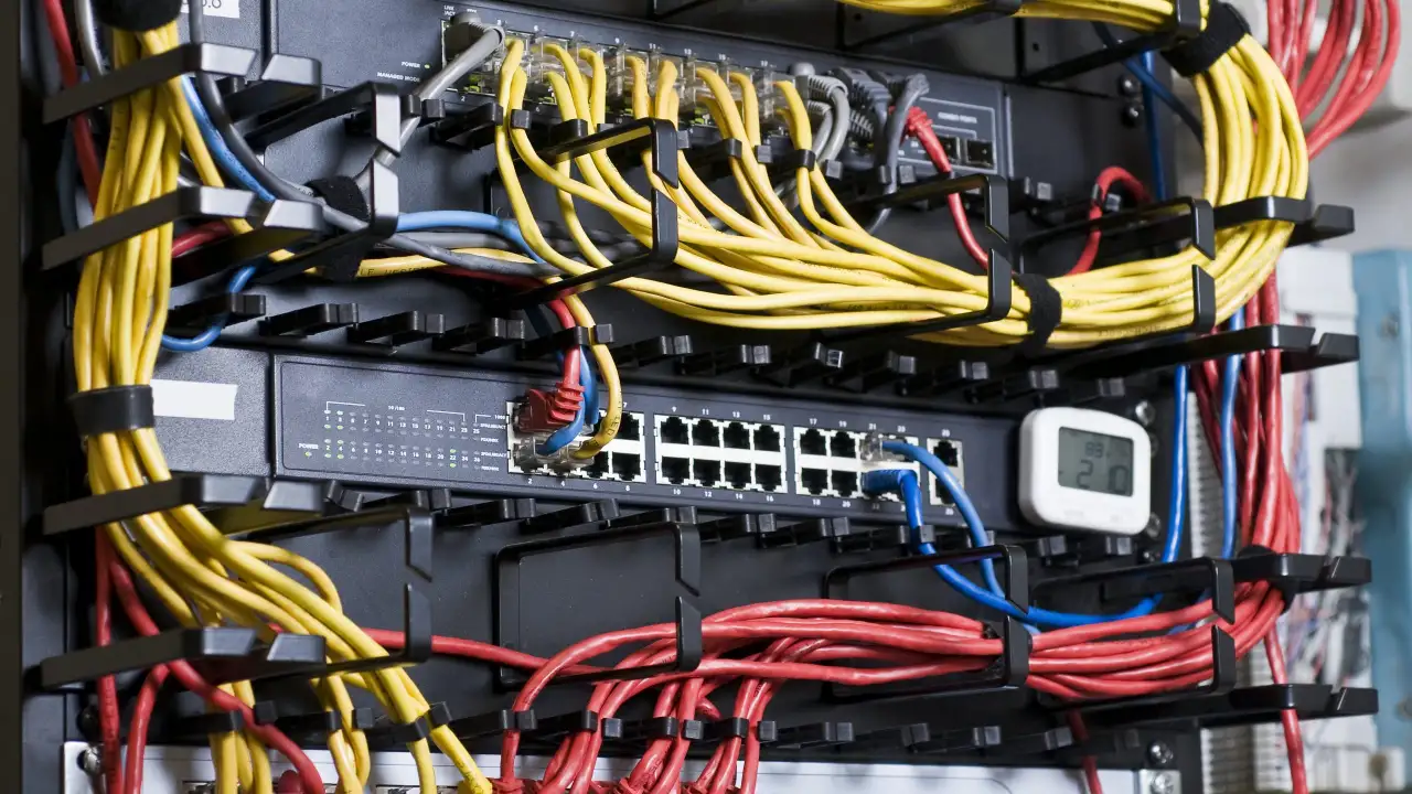 Установка камер, пожарная безопасность, кодовые замки, фейс айди, фотография 1