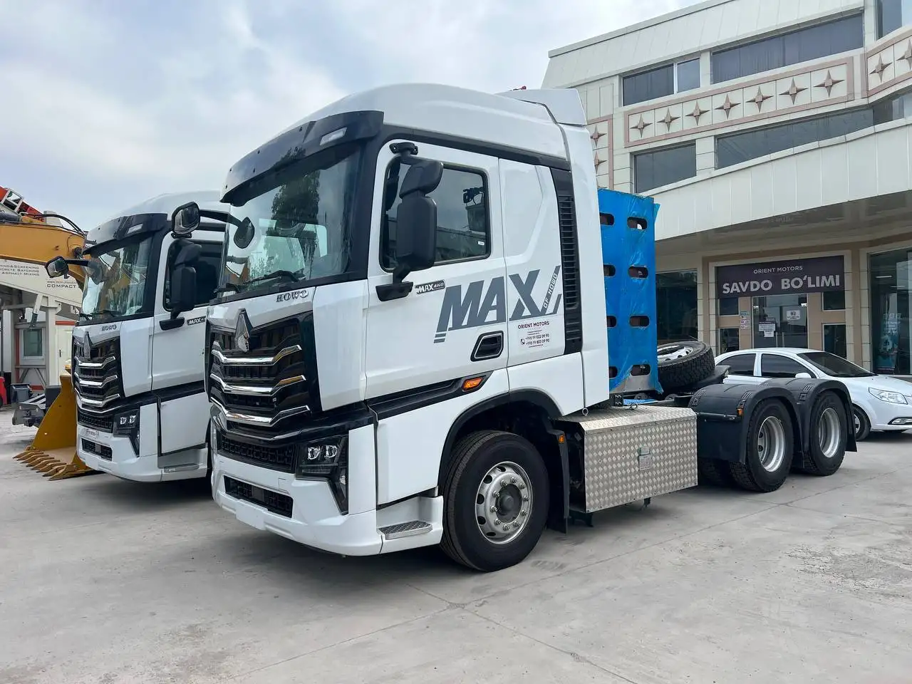 Седельный тягач Howo-Max 460 6x4 CNG  рессорная подвеска, фотография 1