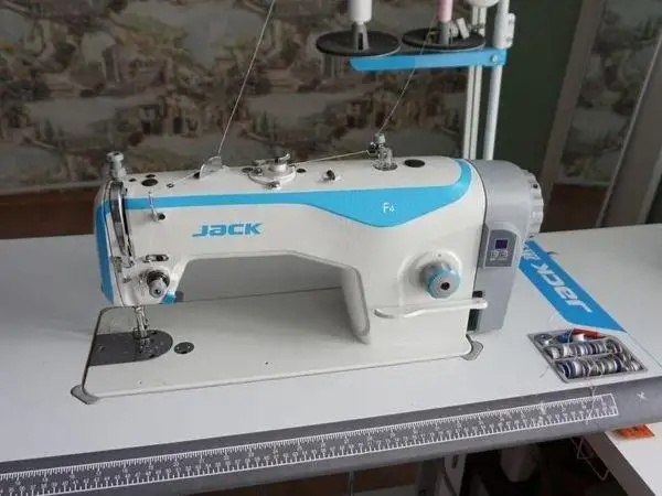 Куплю Дорого.Швейные машинки ЭлектроприводныеРучные. Абсолютно в любом состоянии, фотография 3