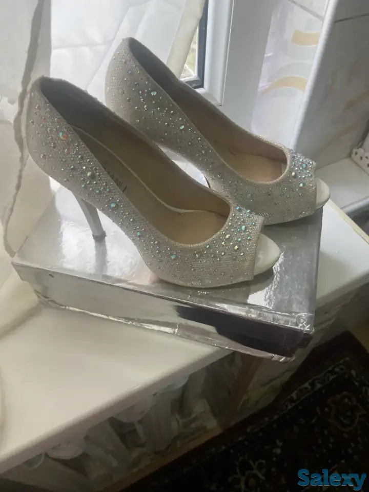 Женские туфли, фотография 3