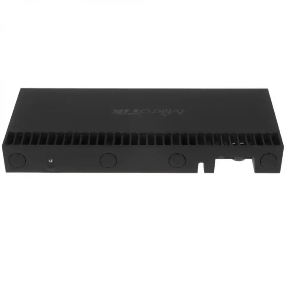 Маршрутизатор Mikrotik RB4011iGSRM, фотография 1