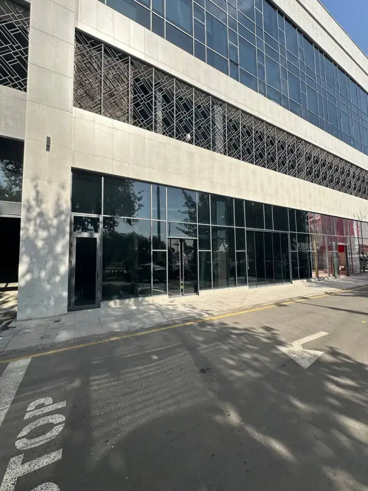 Аренда помещения на первом этаже в бизнес центре PLATFORM, фотография 1