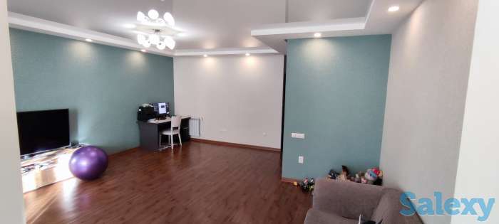 Продам квартиру Ц1 2/4/4 77-серия, фотография 4