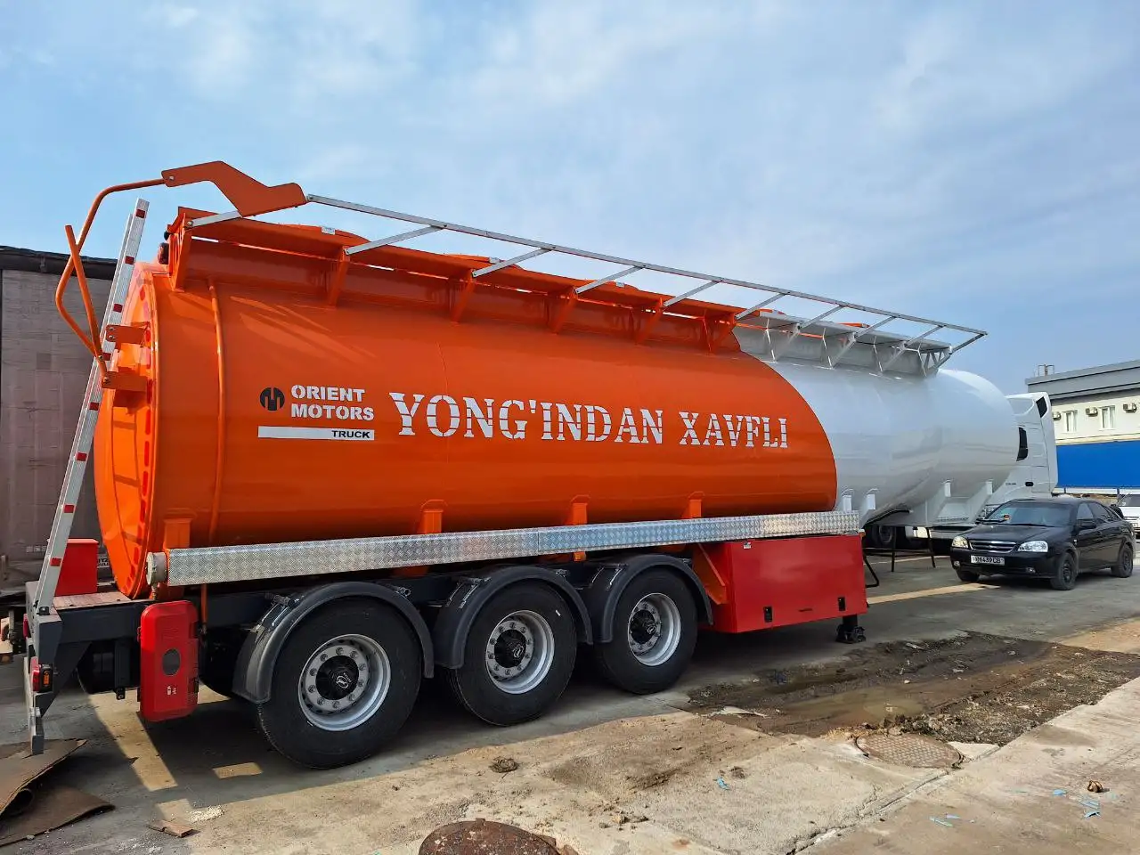 Полуприцеп бензовоз CIMC - 40 куб.м, фотография 6