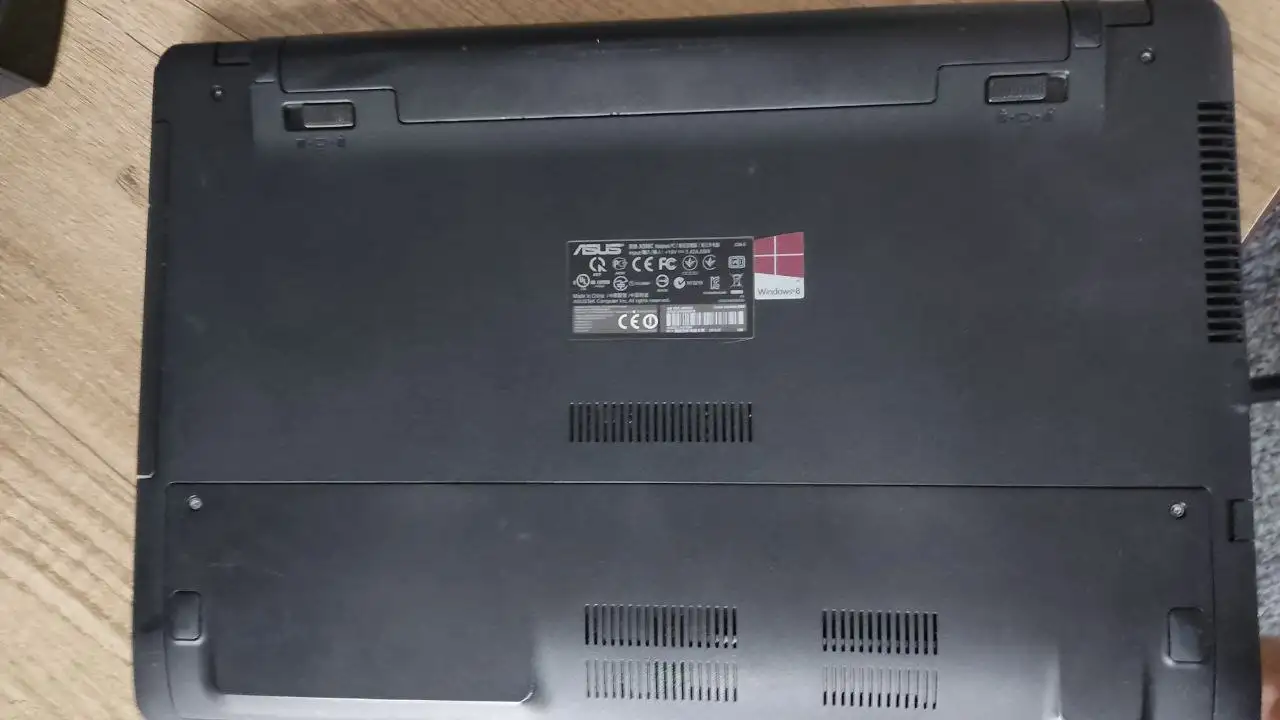 Noutbook ASUS X550C, фотография 3