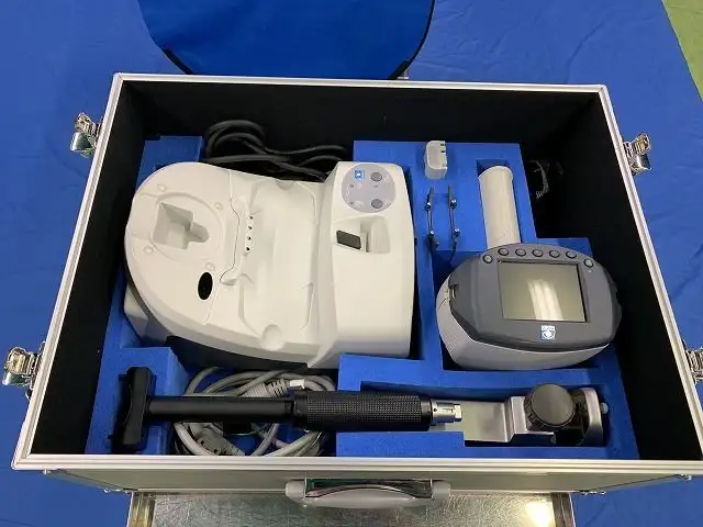 Nidek HandyRef-K Handheld Ref/Keratometer, фотография 2