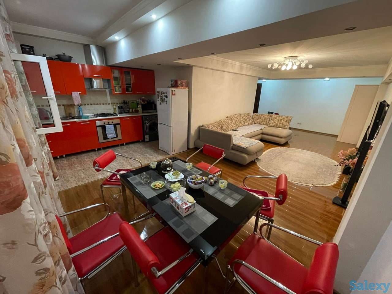 Ц-5 продаётся отличная квартира - 4 переделанная в 3, фотография 2