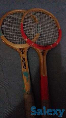 Ракетки для тенниса и мяч для гандбола, фотография 1