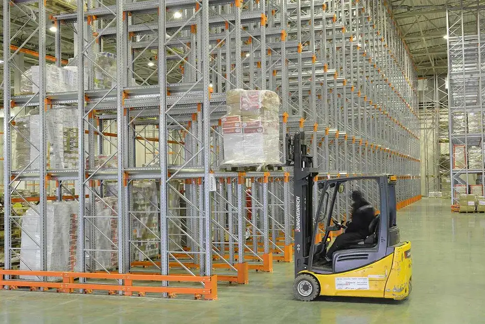 Набивные стеллажи  идеальное решение для плотного хранения паллет!, фотография 2