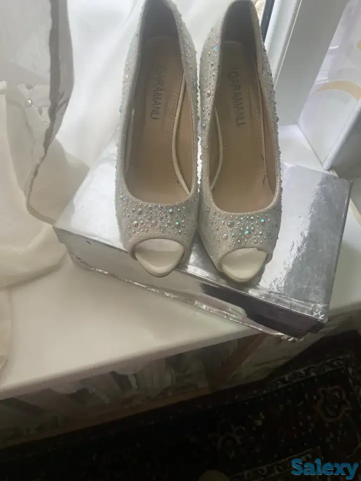 Женские туфли, фотография 1