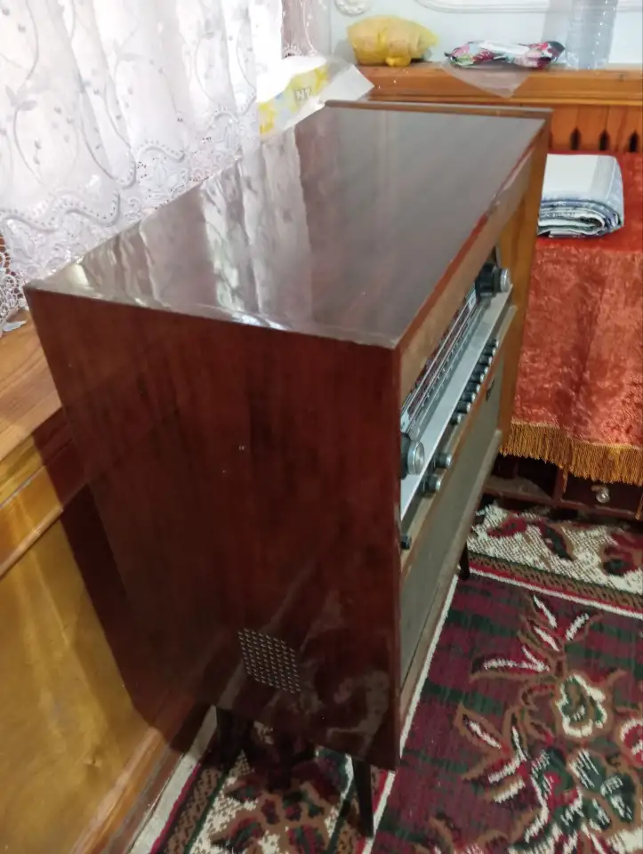 Продаётся Радиола RIGONDA и другие радио магнитафоны из СССР, фотография 1