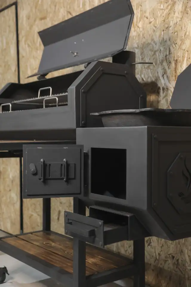 PRO-130 Смокер-мангал-барбекю-очаг, фотография 4