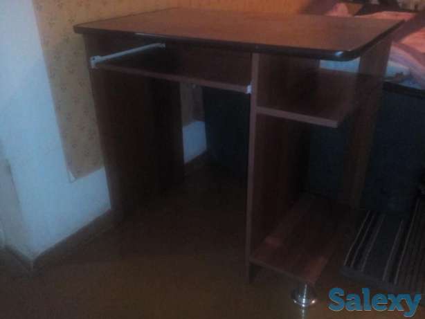 Продаю стол под компьютер., фотография 1