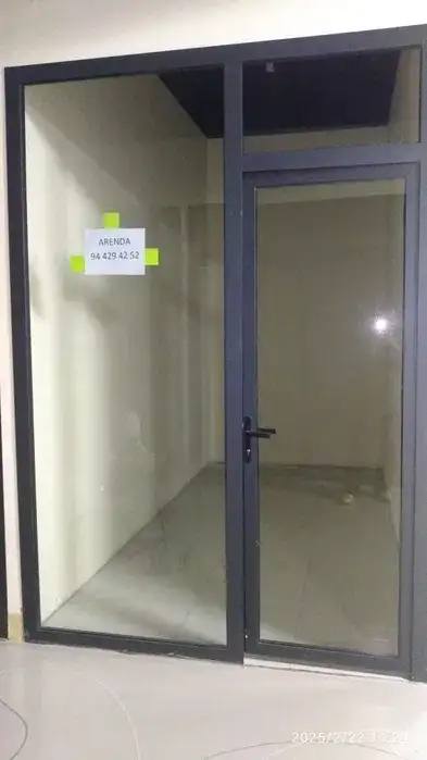 СРОЧНАЯ ПРОДАЖА! Угловой Магазин в новом ТЦ Строй Март / Ибн Сино Савдо Маркази, фотография 1